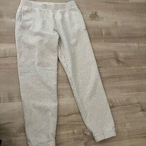 Aritzia (TNA) sweatpants